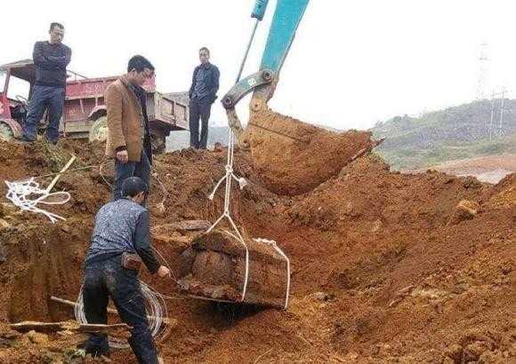 Cách chọn ngày thích hợp để chuyển mộ