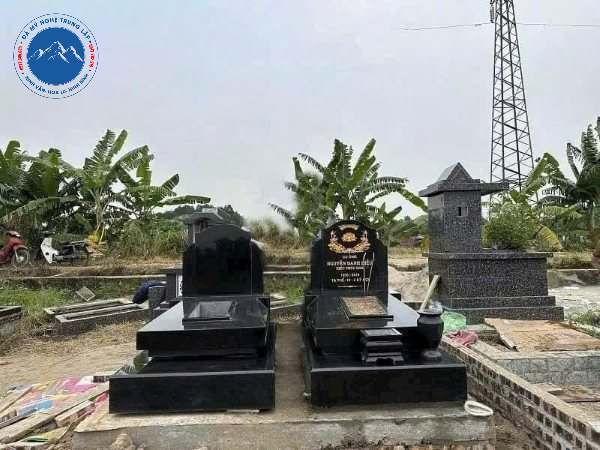 Thi công mộ vuông đá Granite bền bỉ cùng thời gian