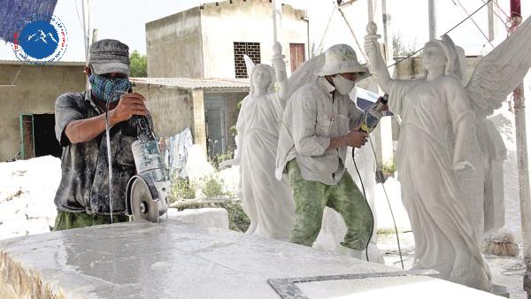 Thi công tượng đá cho Đạo Giáo