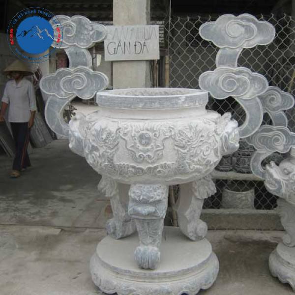 Thiết kế lư hương đá non nước kiểu dáng cổ điển