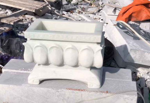 Thiết kế lư hương đá vuông kiểu dáng cổ điển