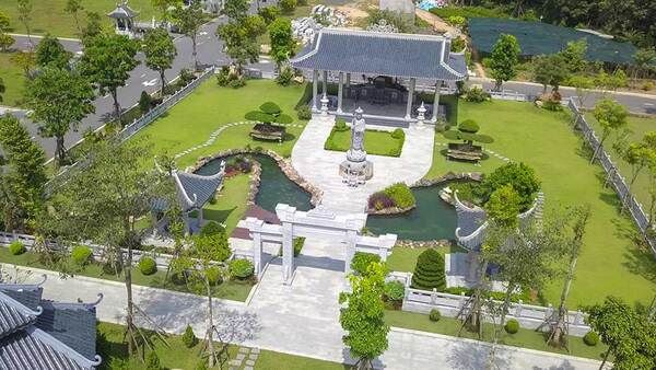 Thiết kế mộ mái thái truyền thống kết hợp hiện đại