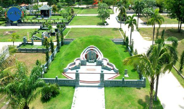 Toàn cảnh khu lăng mộ gia tộc người Hoa bề thế