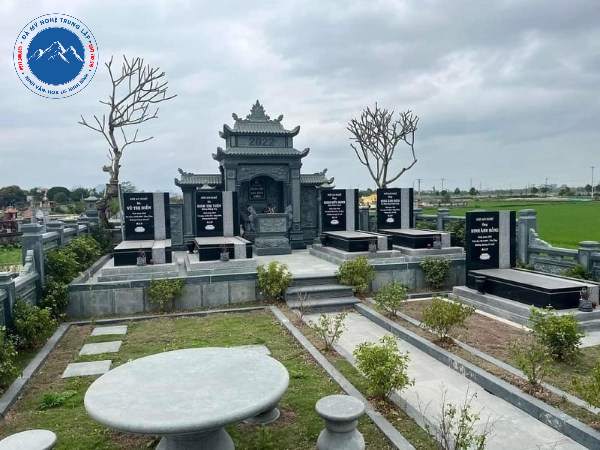 Toàn cảnh khu lăng mộ gia tộc uy nghiêm bề thế