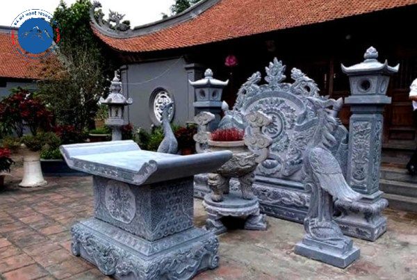 Tùng tượng trưng mùa đông, sức sống bền bỉ và trường thọ