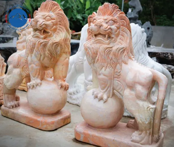 Tượng Sư tử đá mang lại bình an, củng cố năng lượng tích cực