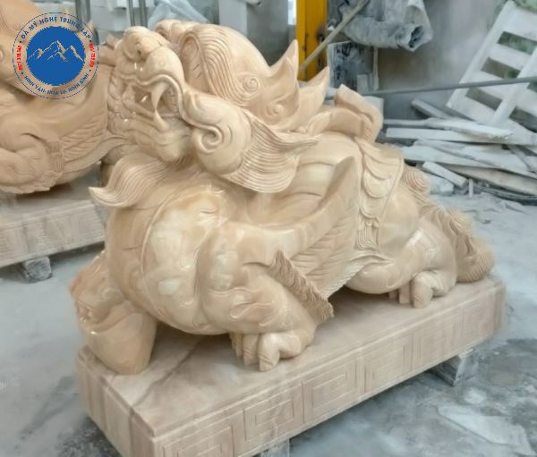 Tỳ Hưu đá đôi cân bằng phong thủy trấn trạch an lành