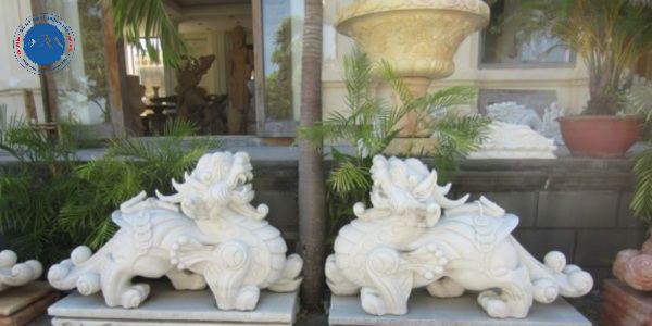 Tỳ Hưu đá lớn trang trí phòng khách thu hút vận may