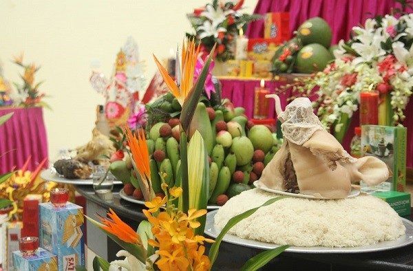 Văn khấn thần linh thổ địa ngoài mộ