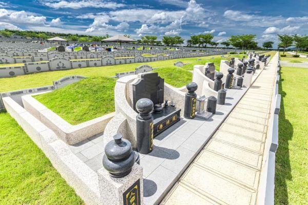 Xây kim tĩnh là gì? Kim tĩnh lỗ huyệt đóng vai trò thiết yếu trong việc bảo vệ phần mộ
