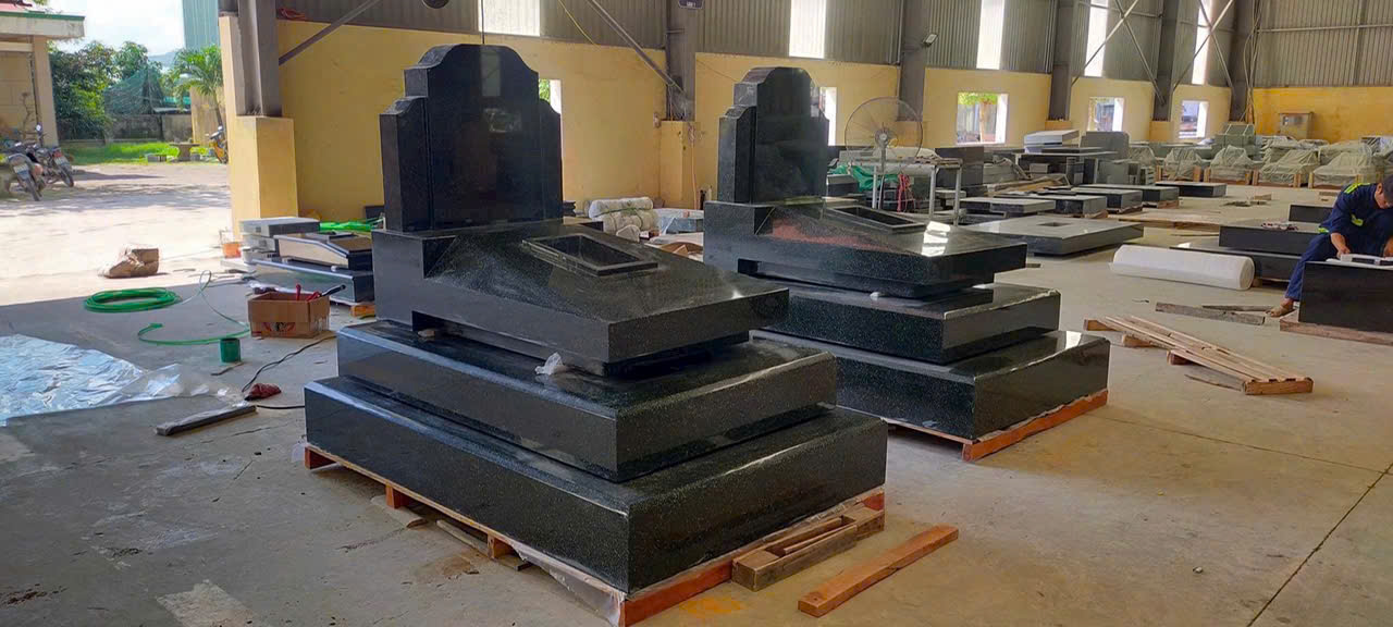 Với vẻ đẹp hiện đại, độ bền vượt trội và khả năng chống thấm nước, mộ đá granite ngày càng được ưa chuộng.